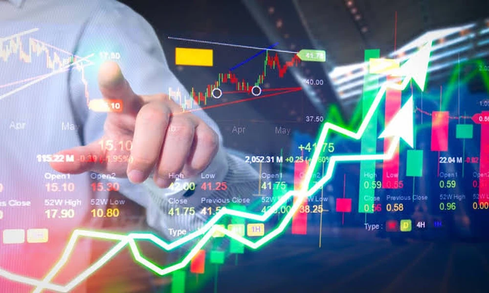 The Evolution of Digital Trading: Technology, Transparency, and the Modern Investor